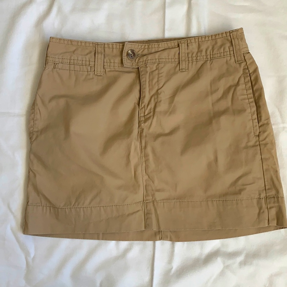 Gap Factory Khaki Miniskirt, Size 2, Medium Khaki color